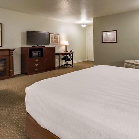 Best Western Plus Bayshore Inn Eureka Exterior foto